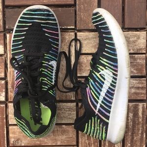 Nike Knit Fly Running Shoes